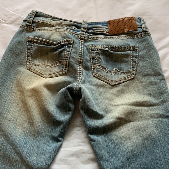 Size 1 almost famous boot cut jeans. - Picture 3 of 7